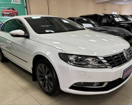 Белый Фольксваген Пассат СС, объемом двигателя 2 л и пробегом 228 тыс. км за 12000 $, фото 1 на Automoto.ua