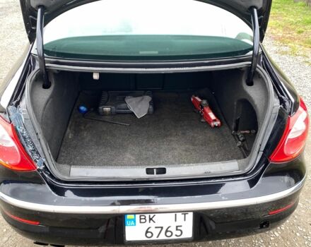 Черный Фольксваген Пассат СС, объемом двигателя 2 л и пробегом 240 тыс. км за 8500 $, фото 6 на Automoto.ua