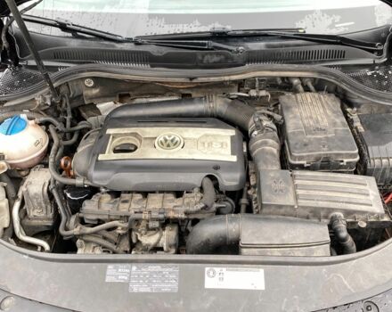 Черный Фольксваген Пассат СС, объемом двигателя 2 л и пробегом 240 тыс. км за 8500 $, фото 7 на Automoto.ua