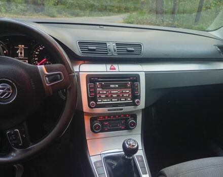 Черный Фольксваген Пассат СС, объемом двигателя 1.8 л и пробегом 190 тыс. км за 7500 $, фото 6 на Automoto.ua