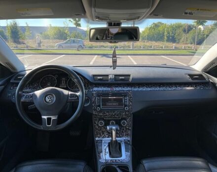 Черный Фольксваген Пассат СС, объемом двигателя 2 л и пробегом 260 тыс. км за 7600 $, фото 4 на Automoto.ua