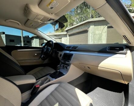 Черный Фольксваген Пассат СС, объемом двигателя 2 л и пробегом 197 тыс. км за 9000 $, фото 5 на Automoto.ua