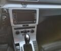 Черный Фольксваген Пассат СС, объемом двигателя 2 л и пробегом 179 тыс. км за 10800 $, фото 5 на Automoto.ua