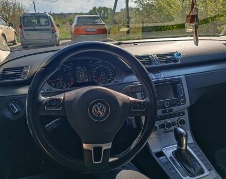 Черный Фольксваген Пассат СС, объемом двигателя 2 л и пробегом 190 тыс. км за 9950 $, фото 4 на Automoto.ua