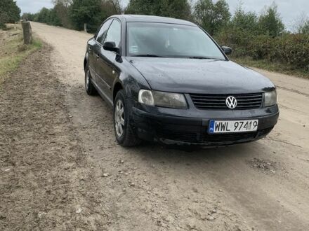 Черный Фольксваген Пассат СС, объемом двигателя 1.9 л и пробегом 3 тыс. км за 1499 $, фото 1 на Automoto.ua