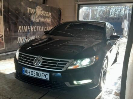 Черный Фольксваген Пассат СС, объемом двигателя 2 л и пробегом 260 тыс. км за 12500 $, фото 1 на Automoto.ua