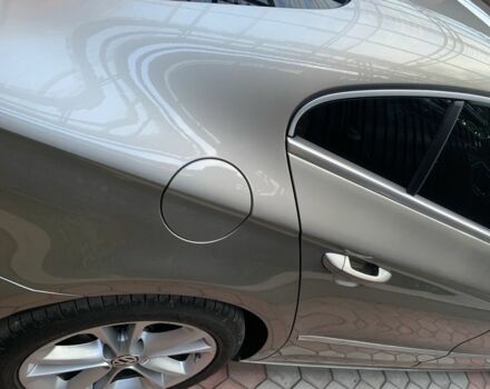 Коричневий Фольксваген Пассат СС, об'ємом двигуна 1.8 л та пробігом 185 тис. км за 10000 $, фото 1 на Automoto.ua