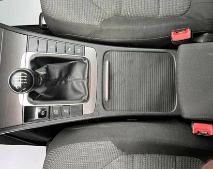 Коричневый Фольксваген Пассат СС, объемом двигателя 2 л и пробегом 337 тыс. км за 9000 $, фото 16 на Automoto.ua