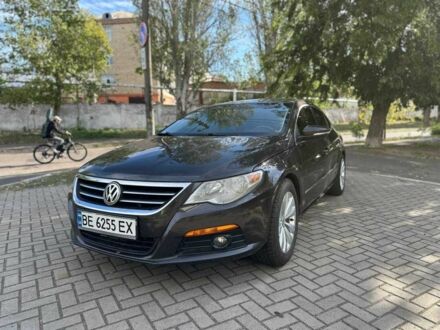 Коричневый Фольксваген Пассат СС, объемом двигателя 2 л и пробегом 270 тыс. км за 7600 $, фото 1 на Automoto.ua