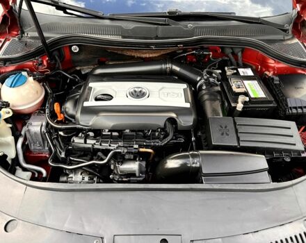 Красный Фольксваген Пассат СС, объемом двигателя 2 л и пробегом 182 тыс. км за 10700 $, фото 22 на Automoto.ua