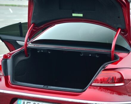 Красный Фольксваген Пассат СС, объемом двигателя 2 л и пробегом 182 тыс. км за 10700 $, фото 15 на Automoto.ua