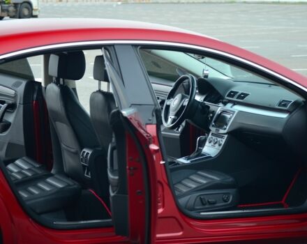 Красный Фольксваген Пассат СС, объемом двигателя 2 л и пробегом 182 тыс. км за 10700 $, фото 16 на Automoto.ua