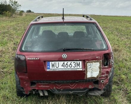 Червоний Фольксваген Пассат СС, об'ємом двигуна 1.9 л та пробігом 400 тис. км за 950 $, фото 3 на Automoto.ua