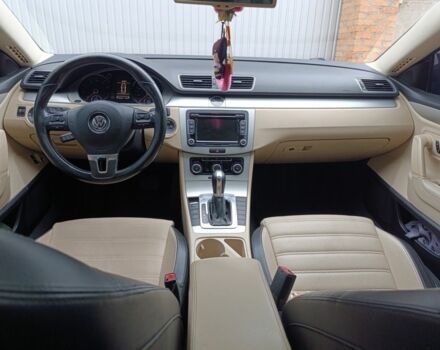 Серый Фольксваген Пассат СС, объемом двигателя 2 л и пробегом 203 тыс. км за 8500 $, фото 7 на Automoto.ua