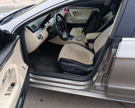 Серый Фольксваген Пассат СС, объемом двигателя 2 л и пробегом 203 тыс. км за 8500 $, фото 10 на Automoto.ua