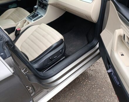 Серый Фольксваген Пассат СС, объемом двигателя 2 л и пробегом 203 тыс. км за 8500 $, фото 9 на Automoto.ua