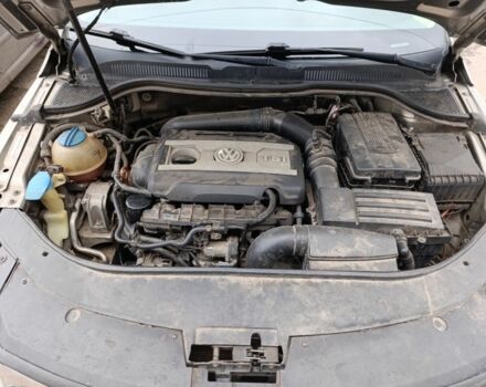 Серый Фольксваген Пассат СС, объемом двигателя 2 л и пробегом 203 тыс. км за 8500 $, фото 12 на Automoto.ua