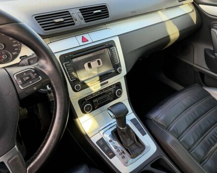 Серый Фольксваген Пассат СС, объемом двигателя 2 л и пробегом 275 тыс. км за 7800 $, фото 7 на Automoto.ua