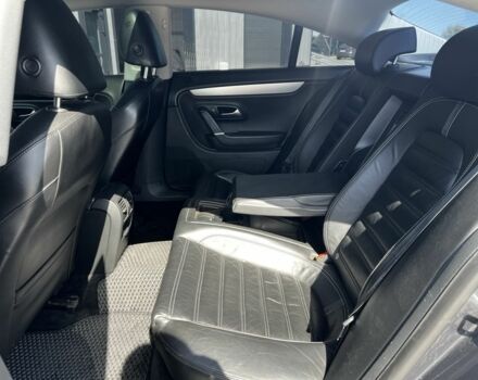 Серый Фольксваген Пассат СС, объемом двигателя 2 л и пробегом 306 тыс. км за 8300 $, фото 9 на Automoto.ua