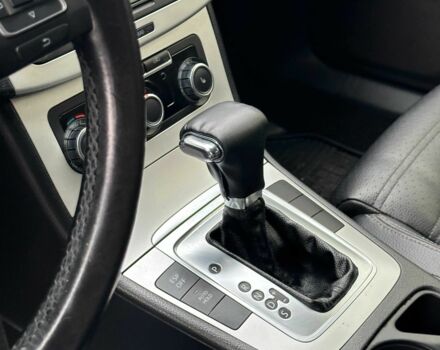 Серый Фольксваген Пассат СС, объемом двигателя 2 л и пробегом 275 тыс. км за 9000 $, фото 14 на Automoto.ua