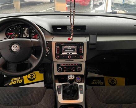 Сірий Фольксваген Пассат СС, об'ємом двигуна 1.6 л та пробігом 286 тис. км за 7000 $, фото 9 на Automoto.ua