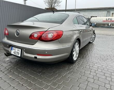 Серый Фольксваген Пассат СС, объемом двигателя 2 л и пробегом 225 тыс. км за 6800 $, фото 5 на Automoto.ua