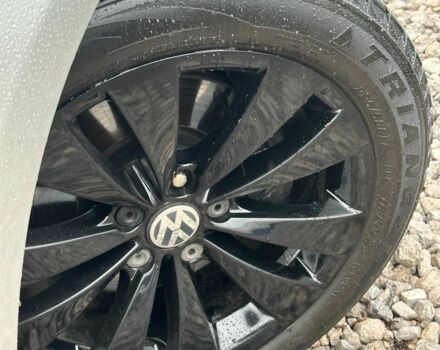 Серый Фольксваген Пассат СС, объемом двигателя 2 л и пробегом 275 тыс. км за 9000 $, фото 3 на Automoto.ua