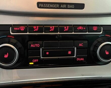 Сірий Фольксваген Пассат СС, об'ємом двигуна 1.6 л та пробігом 286 тис. км за 7000 $, фото 15 на Automoto.ua