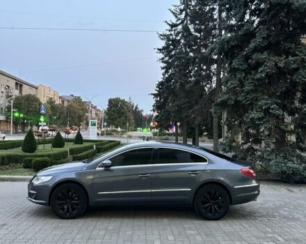 Серый Фольксваген Пассат СС, объемом двигателя 1.8 л и пробегом 305 тыс. км за 7700 $, фото 2 на Automoto.ua