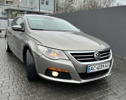 Серый Фольксваген Пассат СС, объемом двигателя 2 л и пробегом 225 тыс. км за 6800 $, фото 1 на Automoto.ua