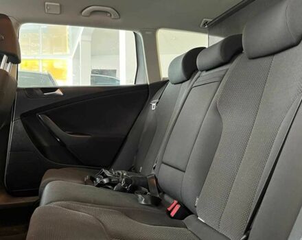 Сірий Фольксваген Пассат СС, об'ємом двигуна 1.6 л та пробігом 286 тис. км за 7000 $, фото 19 на Automoto.ua