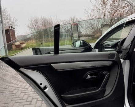 Серый Фольксваген Пассат СС, объемом двигателя 2 л и пробегом 183 тыс. км за 8500 $, фото 11 на Automoto.ua