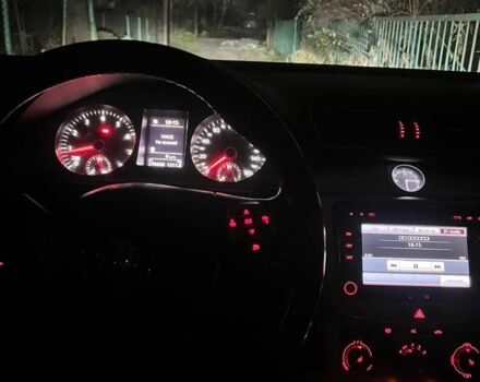 Сірий Фольксваген Пассат СС, об'ємом двигуна 2 л та пробігом 271 тис. км за 7200 $, фото 5 на Automoto.ua
