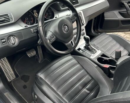 Серый Фольксваген Пассат СС, объемом двигателя 2 л и пробегом 211 тыс. км за 10200 $, фото 6 на Automoto.ua