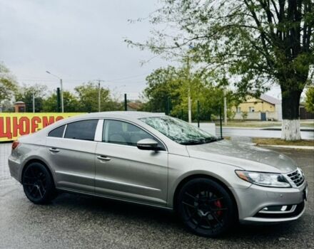 Серый Фольксваген Пассат СС, объемом двигателя 2 л и пробегом 197 тыс. км за 12000 $, фото 2 на Automoto.ua