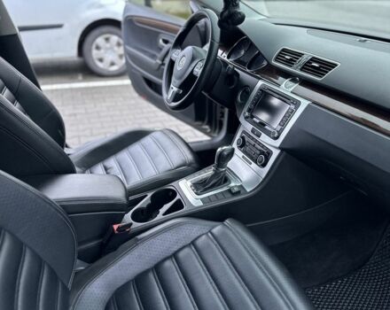 Серый Фольксваген Пассат СС, объемом двигателя 2 л и пробегом 178 тыс. км за 9900 $, фото 6 на Automoto.ua