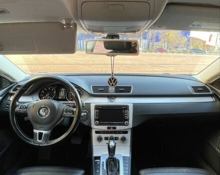 Серый Фольксваген Пассат СС, объемом двигателя 2 л и пробегом 260 тыс. км за 9400 $, фото 4 на Automoto.ua