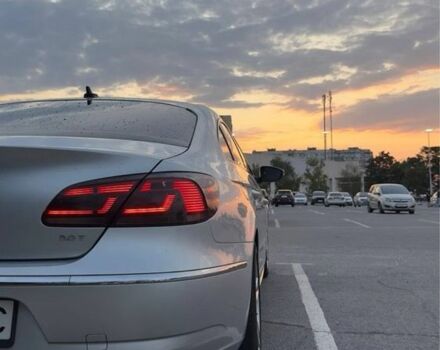 Серый Фольксваген Пассат СС, объемом двигателя 2 л и пробегом 180 тыс. км за 10500 $, фото 1 на Automoto.ua