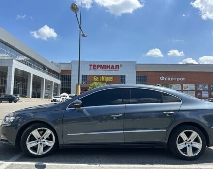 Серый Фольксваген Пассат СС, объемом двигателя 2 л и пробегом 245 тыс. км за 10000 $, фото 3 на Automoto.ua