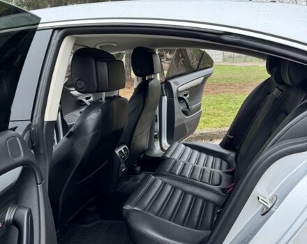 Серый Фольксваген Пассат СС, объемом двигателя 2 л и пробегом 119 тыс. км за 11200 $, фото 10 на Automoto.ua