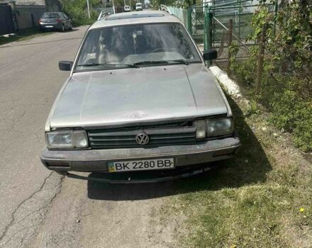 Серый Фольксваген Пассат СС, объемом двигателя 1.6 л и пробегом 200 тыс. км за 600 $, фото 2 на Automoto.ua