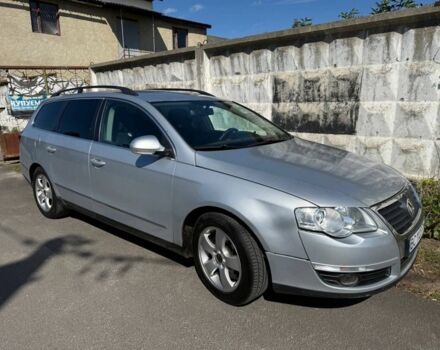 Серый Фольксваген Пассат СС, объемом двигателя 1.9 л и пробегом 477 тыс. км за 5200 $, фото 6 на Automoto.ua