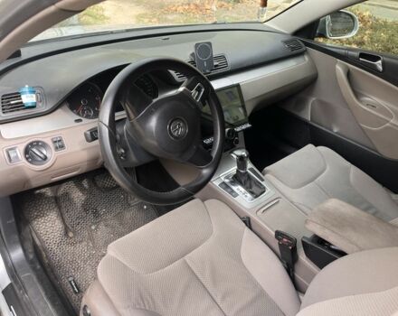 Серый Фольксваген Пассат СС, объемом двигателя 2 л и пробегом 158 тыс. км за 7500 $, фото 6 на Automoto.ua