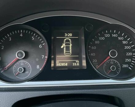 Серый Фольксваген Пассат СС, объемом двигателя 2 л и пробегом 103 тыс. км за 9100 $, фото 12 на Automoto.ua