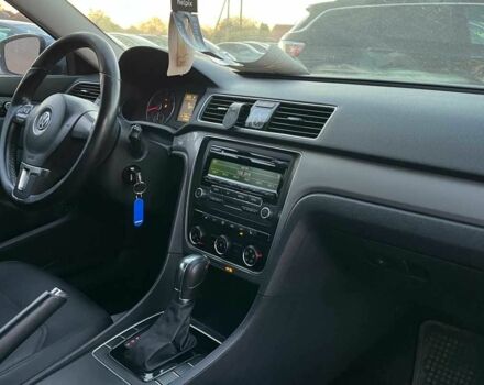 Серый Фольксваген Пассат СС, объемом двигателя 2 л и пробегом 210 тыс. км за 10300 $, фото 16 на Automoto.ua