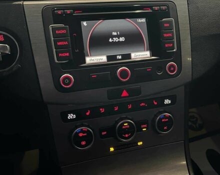 Серый Фольксваген Пассат СС, объемом двигателя 1.6 л и пробегом 281 тыс. км за 9700 $, фото 13 на Automoto.ua