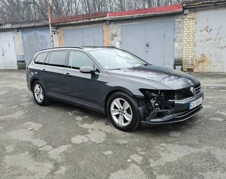 Серый Фольксваген Пассат СС, объемом двигателя 2 л и пробегом 220 тыс. км за 18500 $, фото 1 на Automoto.ua