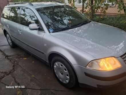 Серый Фольксваген Пассат СС, объемом двигателя 1.6 л и пробегом 130 тыс. км за 3900 $, фото 1 на Automoto.ua