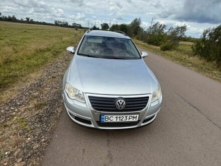 Серый Фольксваген Пассат СС, объемом двигателя 1.9 л и пробегом 477 тыс. км за 5200 $, фото 1 на Automoto.ua