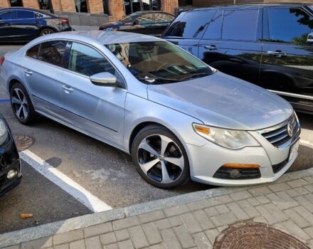 Серый Фольксваген Пассат СС, объемом двигателя 2 л и пробегом 260 тыс. км за 174 $, фото 1 на Automoto.ua